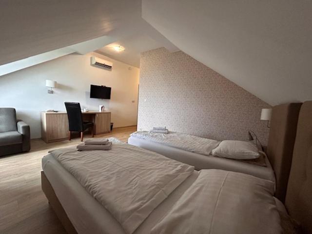 Hotel Magnat Słupca المظهر الخارجي الصورة